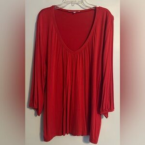NWOT Red long sleeve V-neck Top size XL